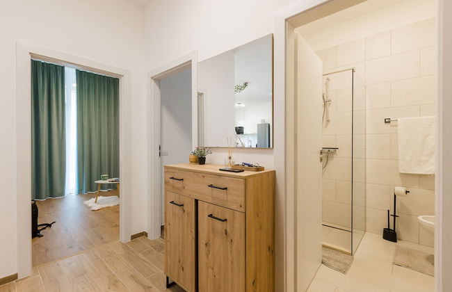 Essenza Charming Two BedRoom Apartment - Photo 41