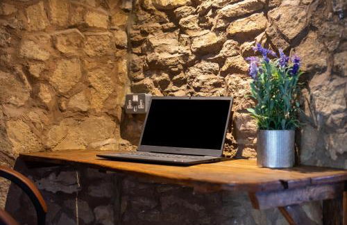 Gloucester-Beautiful 4 Bedroom Cottage-Sleeps 8-Free Parking-Fast Wi-Fi-Work or Leisure - Foto 80