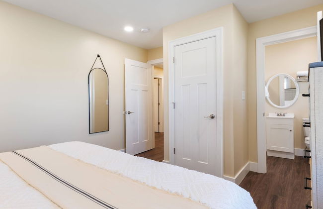 Diana's Place - Photo 2