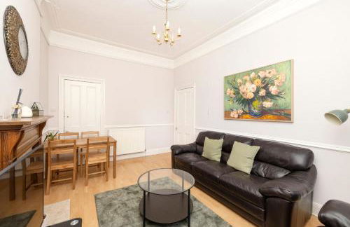 Refined 2-Bed Flat with Classic Edinburgh Charm - Foto 5