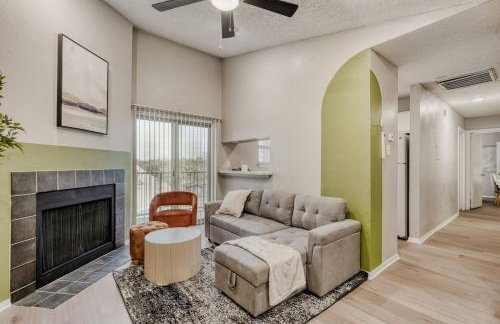 Urban Chic Getaway 2B - Sleeps 6 - Pool Prkg, WD - Foto 28