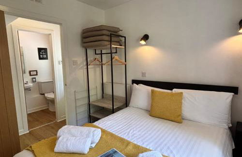 Fern Lodge 11 with Hot Tub - Foto 12