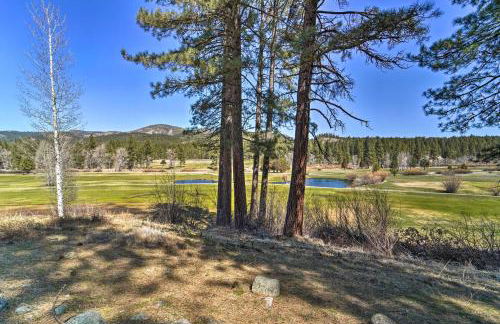 Quiet Home with Graeagle Meadows Golf Course View! - Foto 31