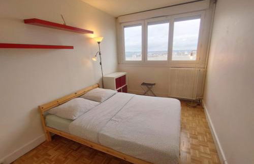 5 mn (450 m) walk Metro/La Defense/Netflix/Parking - Foto 2