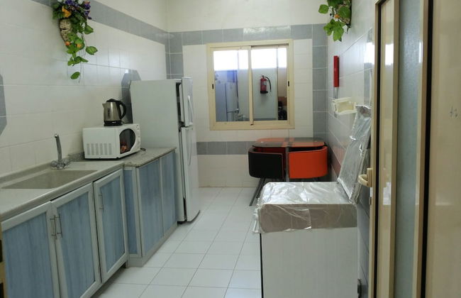 Al Eairy Furnished Apartments Al Ahsa 4 - Photo 17