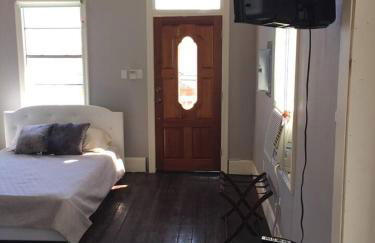 Modern Condo 2 Blocks From Quarters - Foto 30