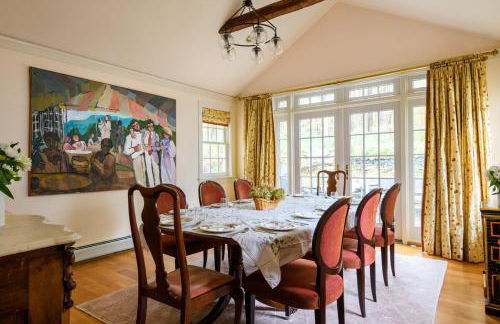 Elegant 7BR Estate with Pool & Hot Tub in Berkshires - Foto 47