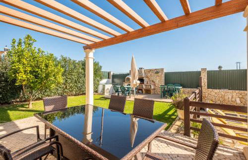 Villa Cordeiro - Heated Pool - Free wi-fi - Air Con - Foto 25