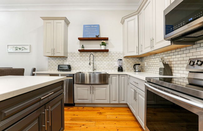 Chic Urban Retreat with Pool Steps to Bourbon St - Photo 17