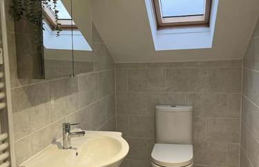 Albert House - Photo 16