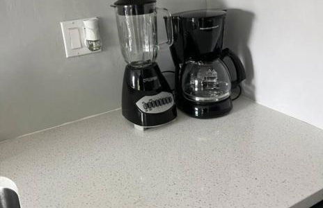 Sleek 1 Bedroom Apartment Plus Balcony 30 Mins to NYC - Foto 18