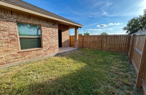 Quiet 2BR Retreat , Fenced yard , Modern Duplex - Foto 16