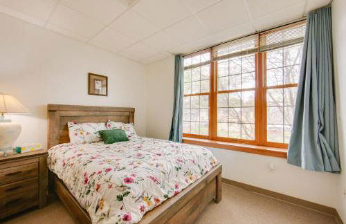 1 Mi to Allegheny River Cozy Apt with Shared Patio! - Foto 11