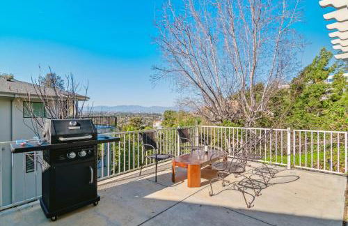 Quiet Home with Spectacular Scenic Mountain Views near Universal Studios Hollywood - Photo 24