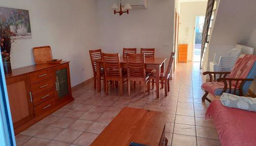 Adosado con piscina - Foto 5