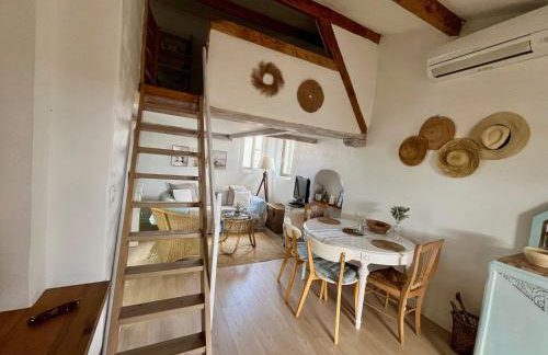 Joli cocon sous les toits au cœur de Vence et sa charmante terrasse tropezienne - Foto 4