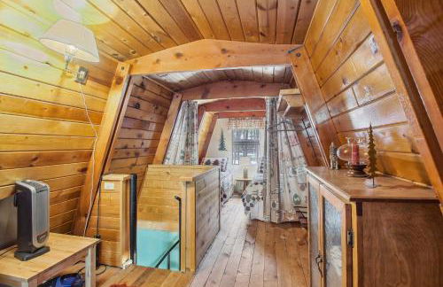 Near Trails Forest Lake Retreat with Backyard Oasis - Foto 21