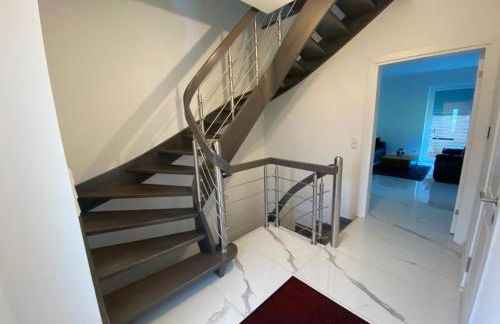 Neubau Luxusanlage Gesamte Haus - Foto 17