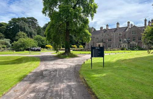 The Courtyard Apartment at Cefn Tilla Court, Usk - Foto 13