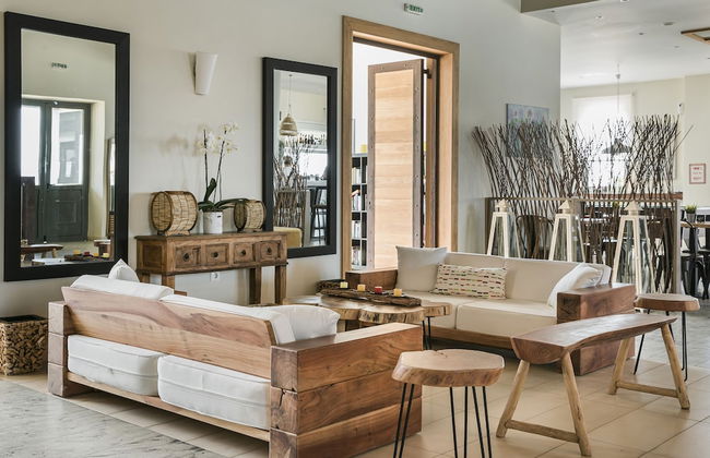 Astra Village Hotel Suites - Foto 2