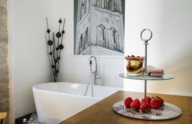 DeZign Apartments - Photo 42