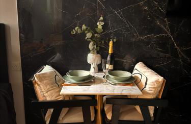 Jacuzzi privé, Sauna & Design Chic - Foto 14