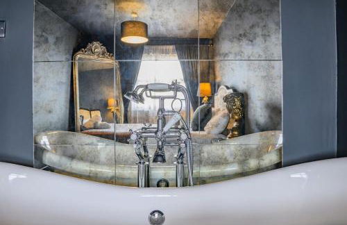 Spacious 2 bedroom house Sleeps 4 l On-Street Parking l The Cosy Corner Nationwide - Foto 21