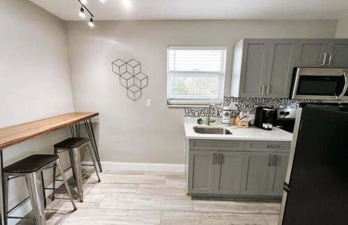 Rustic Retreats Cozy 1BR for 4 guests minutes from Las Olas - Foto 8