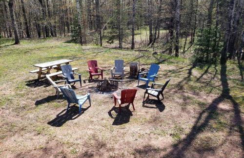 Luxury Lodge on 40 Private Acres • HUMM Sauna • Party Barn • - Foto 7