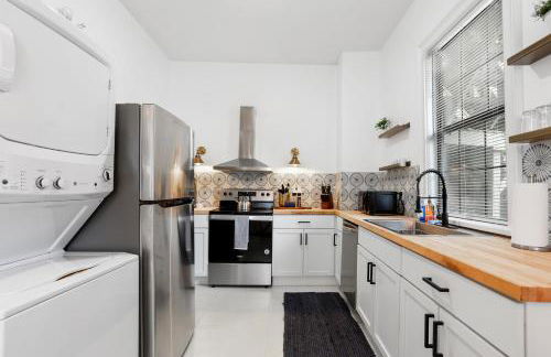 Bright Historic Home, Recently Renovated, Near Downtown, SCAD, & Starland Yard - Foto 3