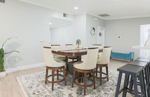 Pool Table, Minigolf, Games at Pondside FunHouse - Foto 15