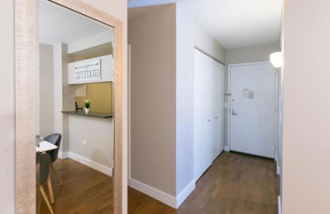 Finest Luxury 1 Bedroom Apartment - Photo 15