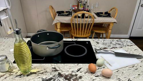 The Hive - Unique Themed Getaway - Foto 5