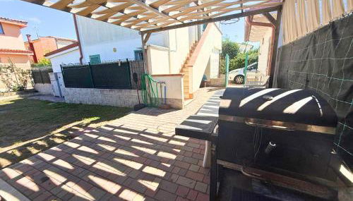 Azure Oasis with parking near the airport & beach - Foto 4