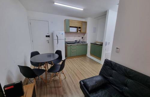 Ap10 Prático, confortável com wifi, piscina, rooftoop e academia em frente ao Metrô - Photo 35