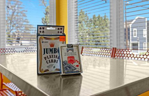 Cozy & Creative Top Unit in Lou's Arts District - Foto 42