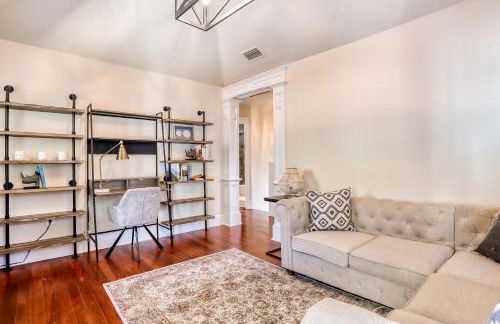 Extraordinary Old Florida home with designer interior & backyard treehouse - Foto 11