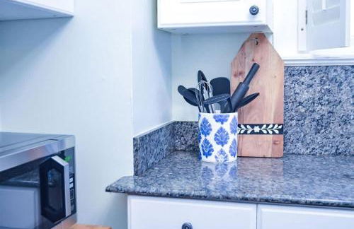 Modern & Centrally Located Stay at Calypso Dreams - Foto 39