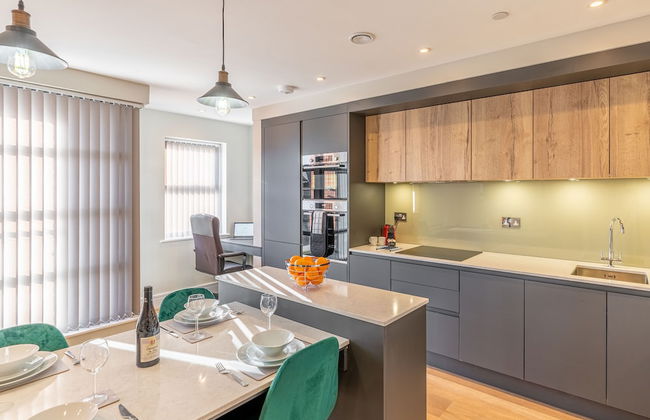 Celador Apartments - Bond House - Photo 24