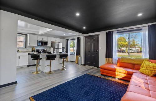 Dark House With HotTub TV in Rooms - Foto 23