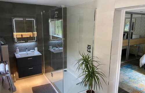 Bridge House Apartment. Luxury and cosy self contained apartment. - Photo 18