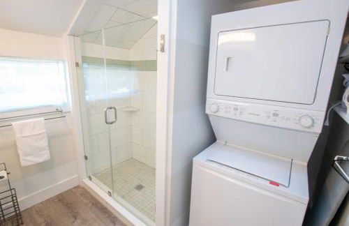 Full Renovation Amazing Spot with Views - Photo 19