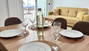 Modern Apt by Beach & Old Town with pool - Foto 1