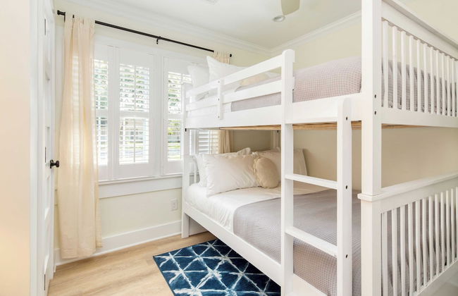 Sawyer by Avantstay Stunning Isle Of Palms Home w/ Pool! - Foto 23