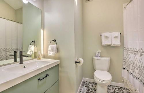 Modern Boho Gem Yard and 10 Mi to Baxter Arena - Foto 20