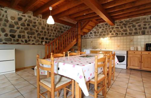 Ancien presbytère avec 3 chambres au pied d'une forteresse médiévale - FR-1-582-113 - Foto 9