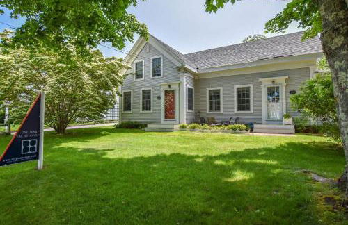 On the Chatham Loop - 1 Min to the Beach - Photo 1