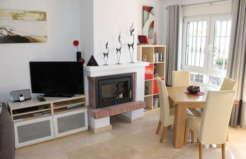 Fabulous 3 bedroom Townhouse located within Villa Martin - Foto 5