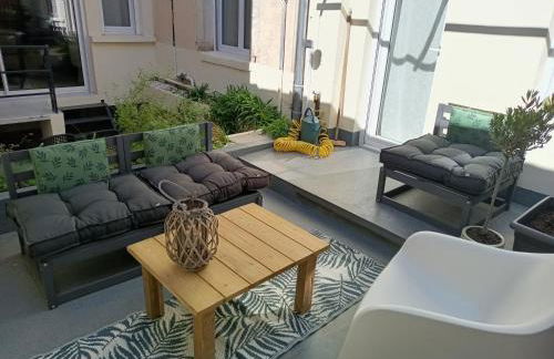 Central St Aubin dans un écrin de verdure - Foto 3