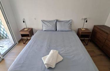 Elegant and comfortable 3 room, beach & transport within walking distance - Photo 27
